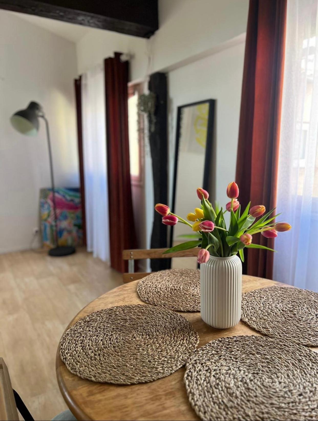 Ferienwohnung L Alsace Lorraine - A 5Min Place Du Capitole -Free Checkin -Wifi Toulouse Zimmer foto
